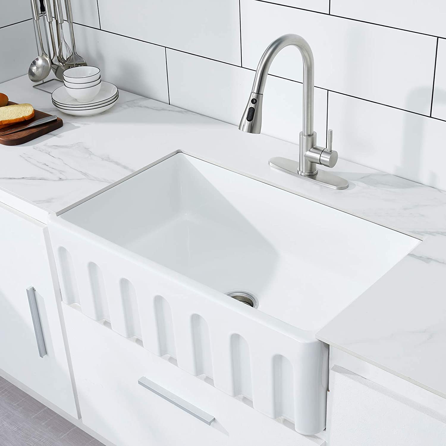 33 inch Ceramic Kitchen Sink,  Single Bowl Kitchen Sink with Bottom Grid and Basket Strainer